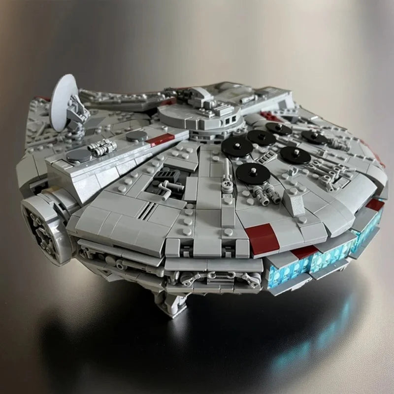 Faucon Millenium — Set de construction MOC Star Wars 2800+ pièces